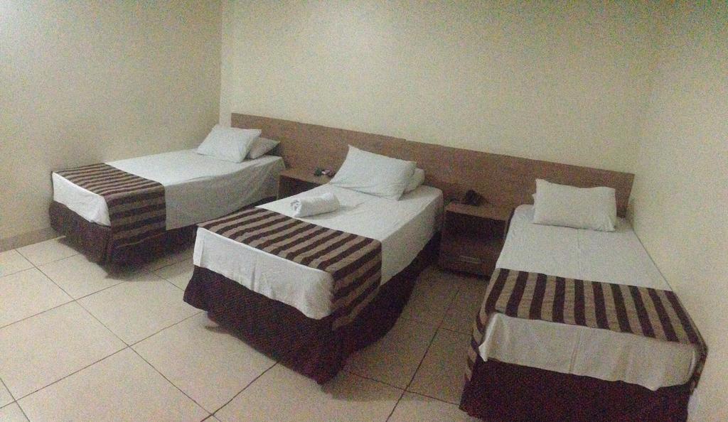 Hotel Express - Leva E Busca No Aeroporto Gratis 24 Horas Várzea Grande Buitenkant foto