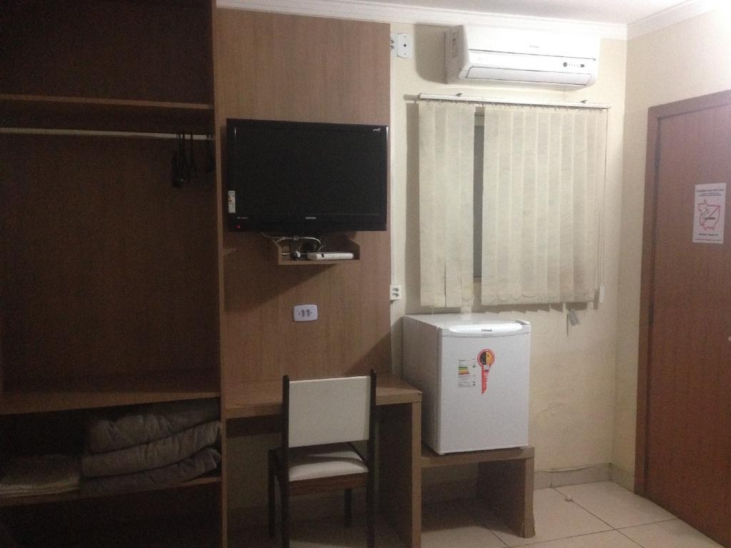Hotel Express - Leva E Busca No Aeroporto Gratis 24 Horas Várzea Grande Buitenkant foto